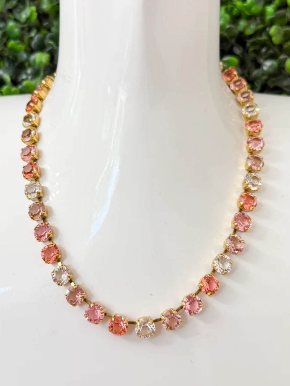 Tova Oakland In Pinkle Necklace